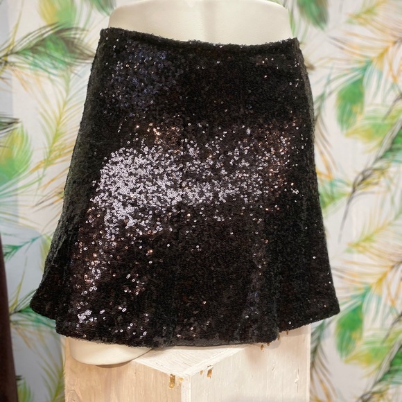 Guess Sequin Skater Mini Skirt - Picture 2 of 7